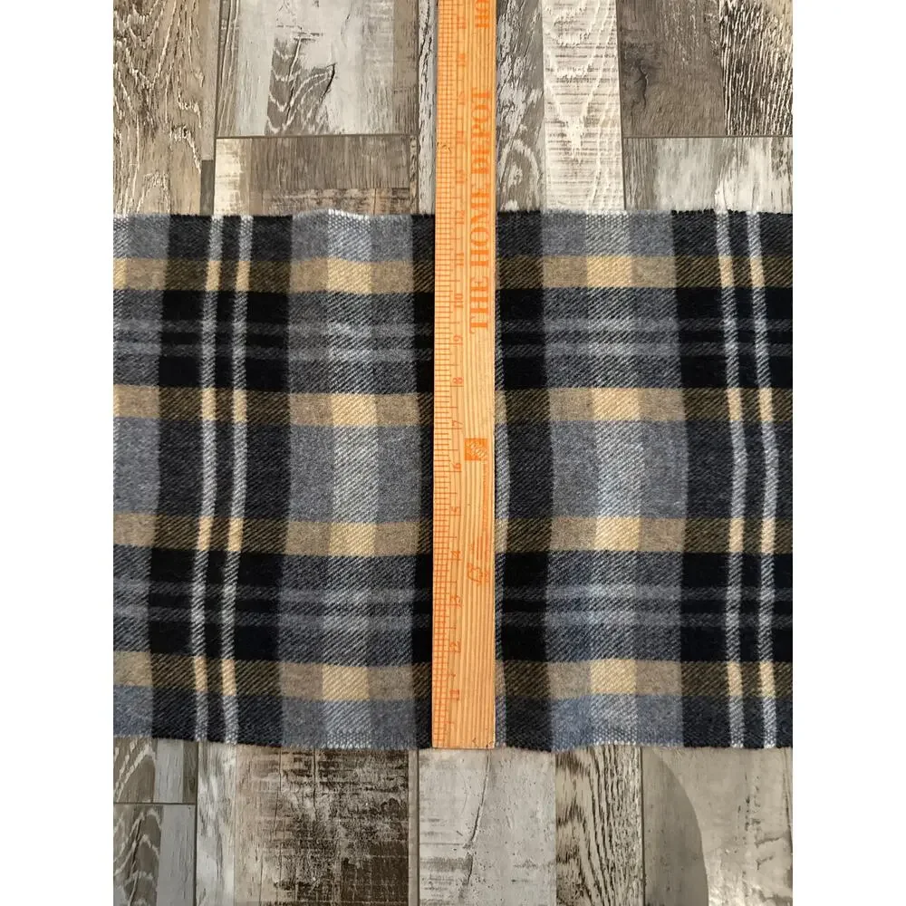 Barbarossa Soft Wool Winter Plaid Scarf Warm Tassel Ends Made in Italy‎ NEW